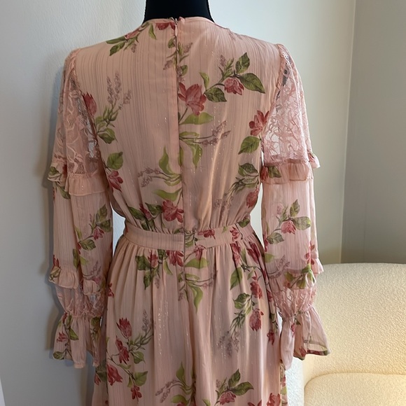 Lace-Trim Tiered Floral Maxi Dress - Picture 9 of 10